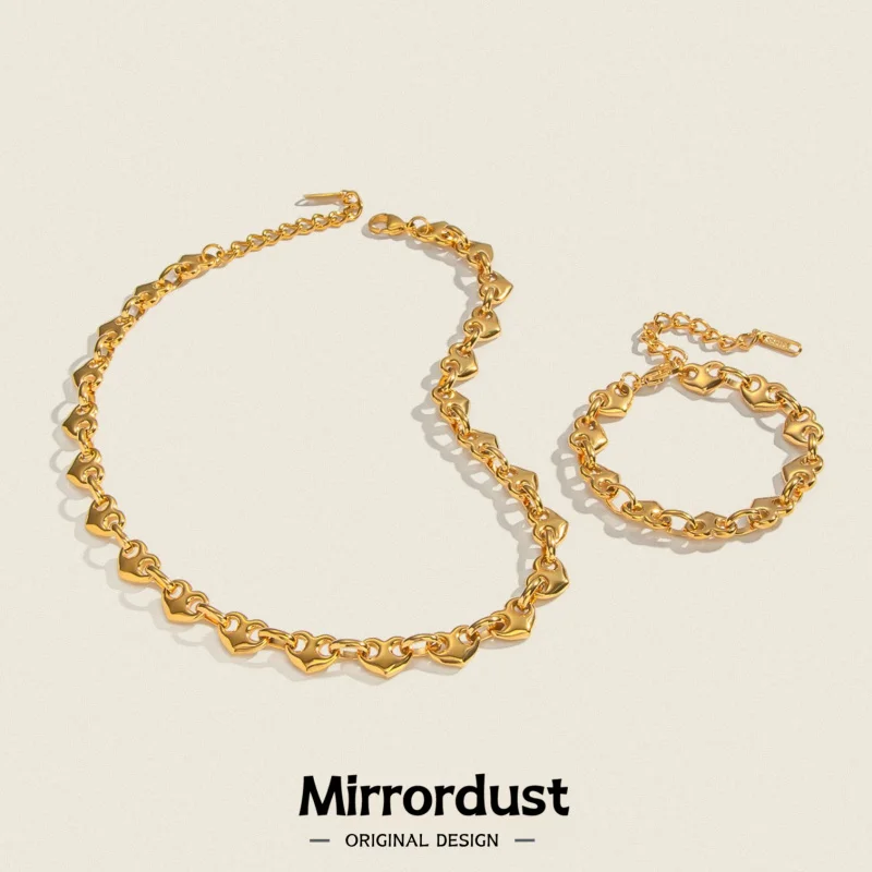 أزياء القلب خنزير الأنف مشبك الفولاذ المقاوم للصدأ قلادة سوار فراغ تصفيح الراقية سلسلة الاحتفاظ بالألوان للنساء