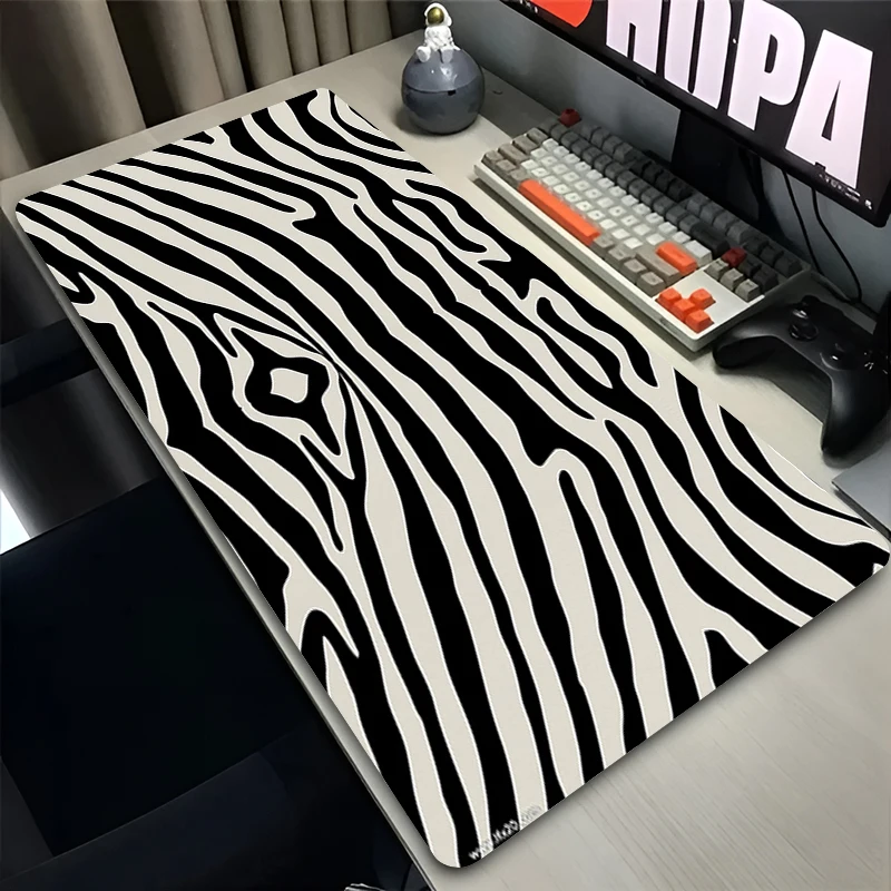 Mouse Pad Laptop Anime Extended Desktop Mat Computer Gamer Mousepad PC Gaming Accessories Keyboard Pad HD Leopard Print Pattern