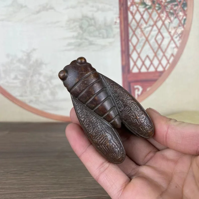 

Новая модель медного футляра для чернил в форме цикады, потрясающее декоративное изделие для кабинета и офиса, изготовлено из сплава.