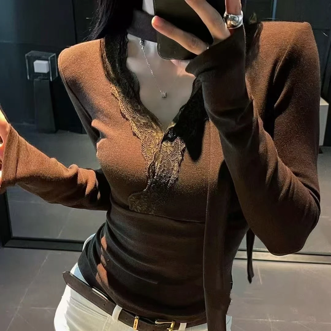 Winter 2025 Women's Slim Fit Long Sve V-Ne Lace Splicing Fce Base irt Warm Thermal Knitwear T-irt Commute Sle