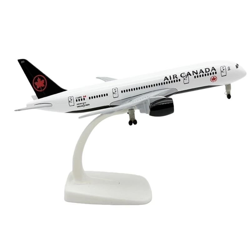 20cm Canadian Boeing 787 Alloy Aircraft Model with Landing Gear Wheels Static Display Piece Aircraft Model Toy