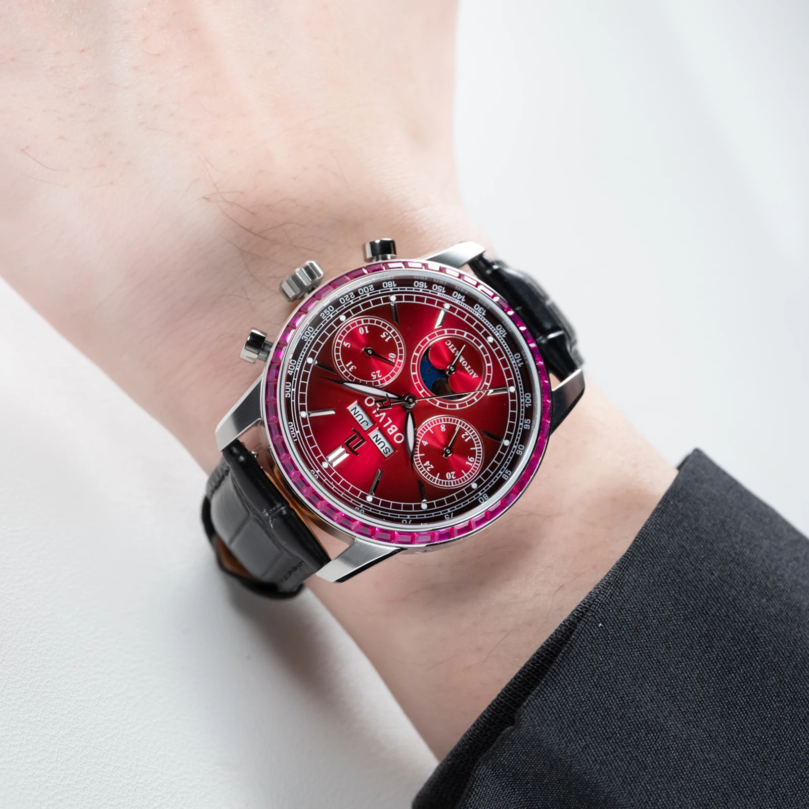 

OBLVLO мужские высококачественные многофункциональные часы с хрустальным безелем, механические автоматические часы с красным циферблатом и кожаным ремешком с календарем фазы Луны