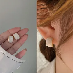 New Chic Enamel Women Stud Earrings Tiny C-shaped Earrings Gold Color Metal Studs Korean Trendy Ear Decoration aretes de mujer