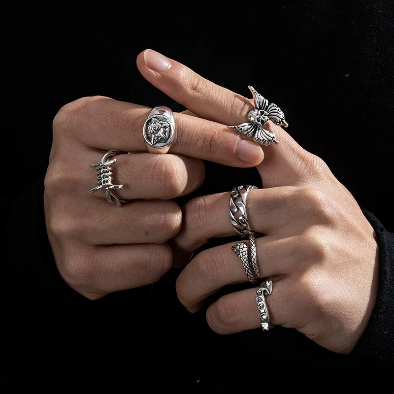 Vintage Punk Metall Multi Element Ring Set für Frauen Männer antike silberne Farbe Schmetterling Schlange Schädel Fingerringe Gothic Schmuck