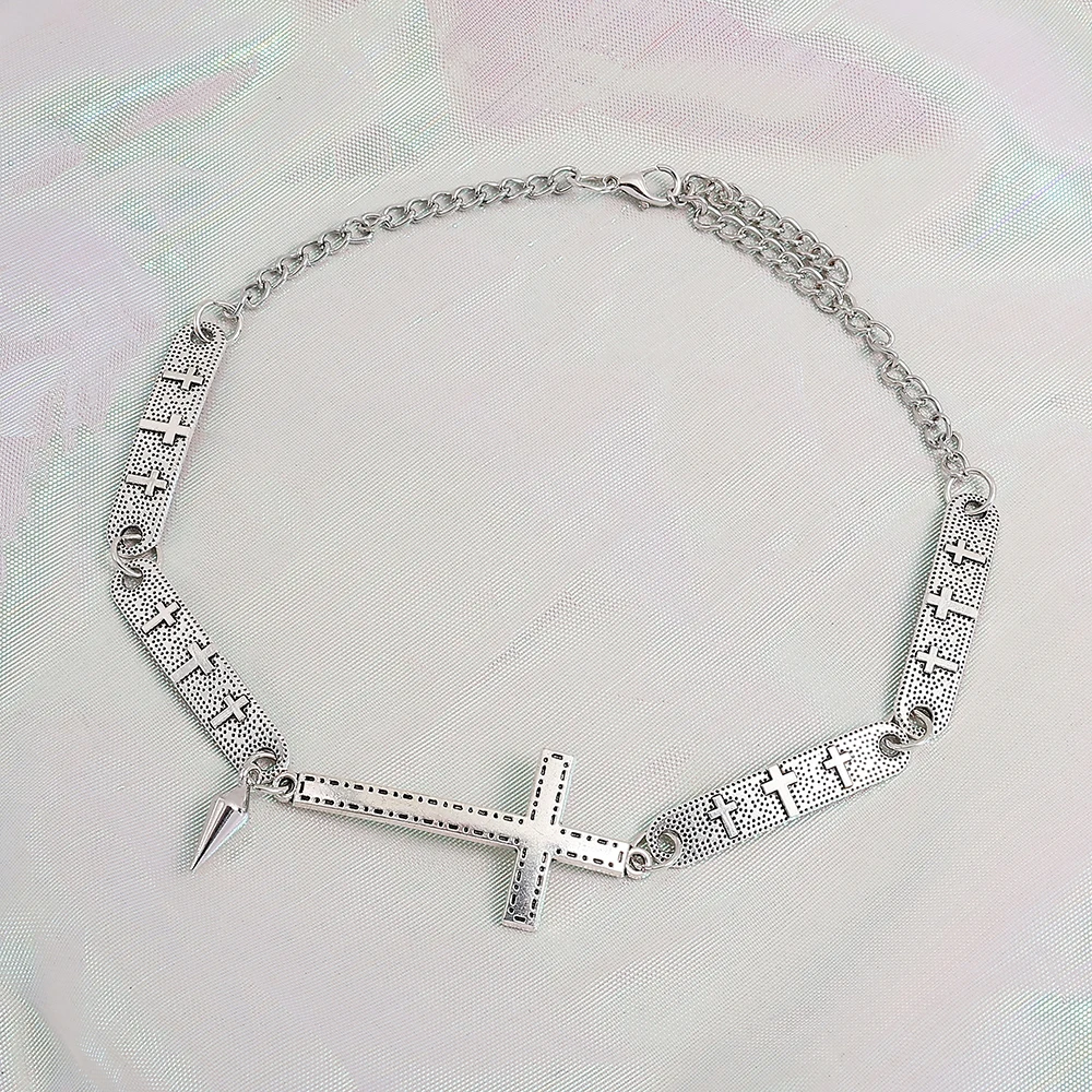 Antique Silver Textured Cross Choker Necklace - Creative Multi Cross Engraved Gothic Punk Y2K Clavicle Chain Jewelry Accessory