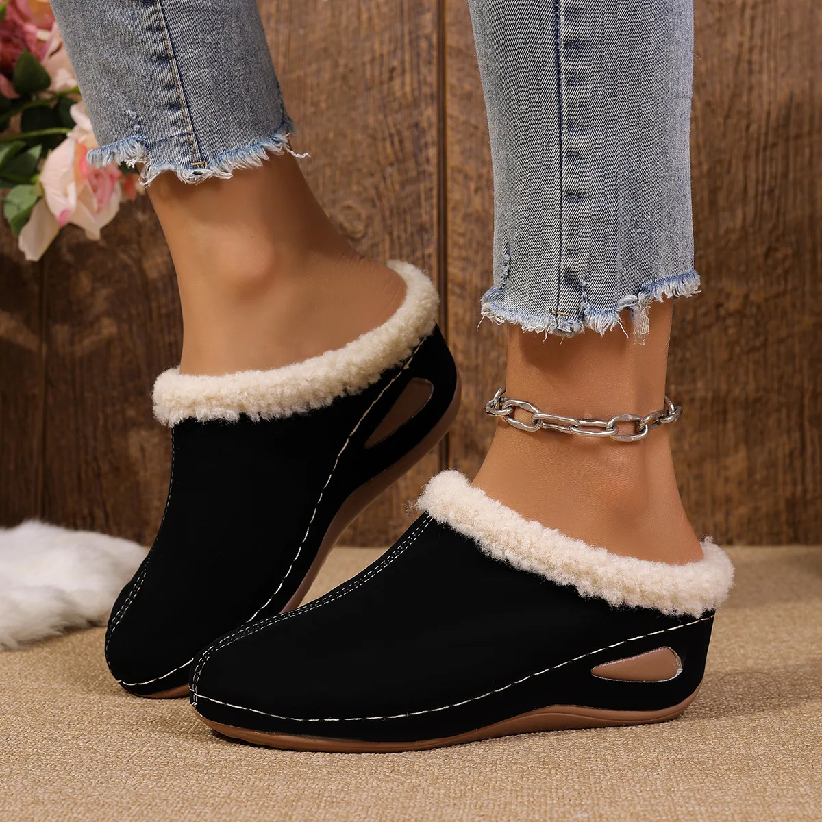 

Women's wedge heel cotton slippers, large size, new autumn and winter style, thick-soled fleece, one-foot flip-top half slippers