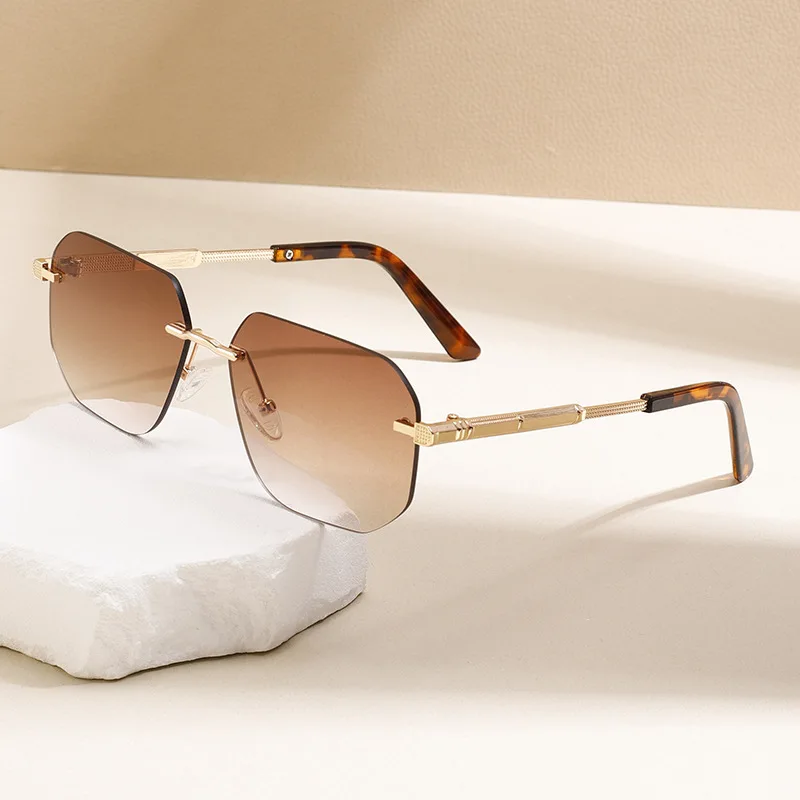 

Rimless Sunglasses Square Fashion Popular Women Men Shades Small Square Sun Glasses For Female male Summer Traveling Oculos