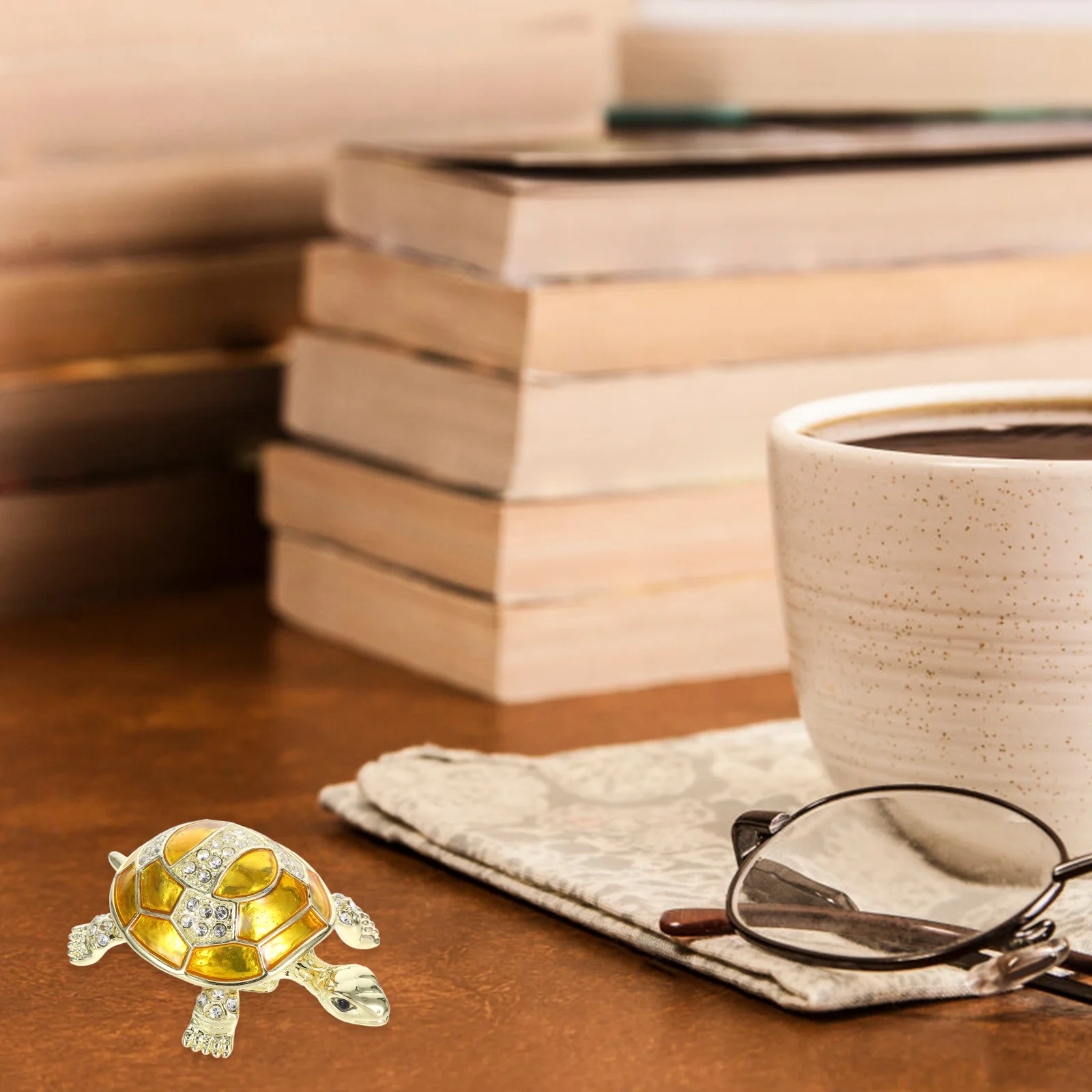 

Stylish Metal Turtle Jewelry Box Zinc Alloy Construction with Lustrous Finish Compact Trinket Storage for Jewelry Collection