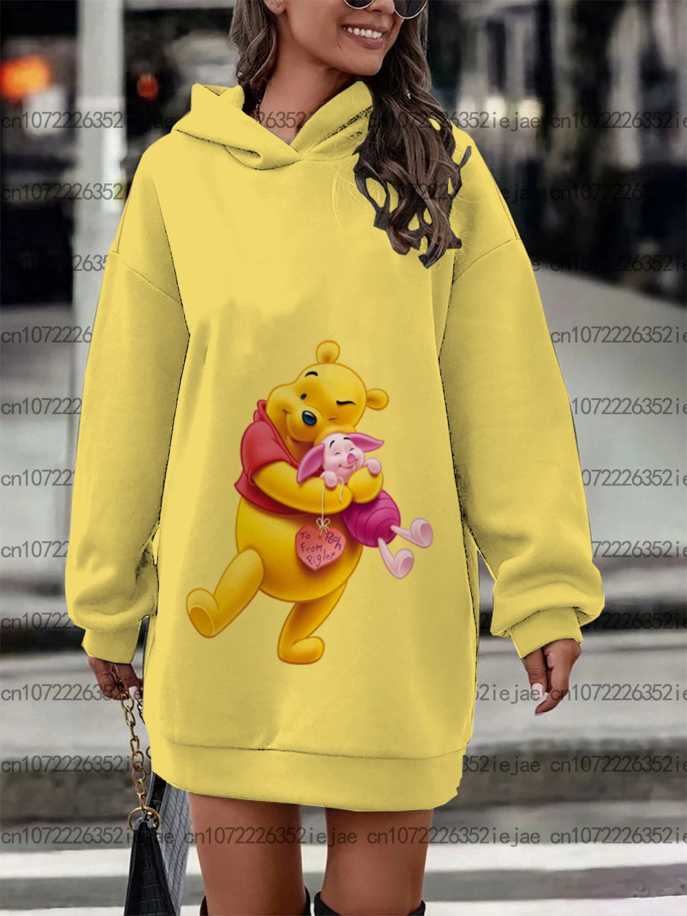 Nueva tendencia de moda vestido suéter Winnie the Pooh estampado mujer Sudadera con capucha de manga larga invierno Disney vestido jersey cálido al aire libre