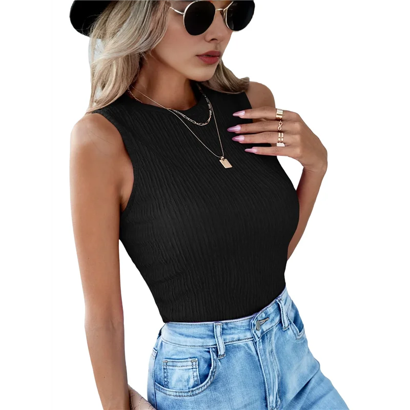 قميص بدون أكمام للسيدات لصيف 2025 قمصان غير رسمية مضلعة ومتماسكة نحيفة ومزخرفة أساسية بدون أكمام