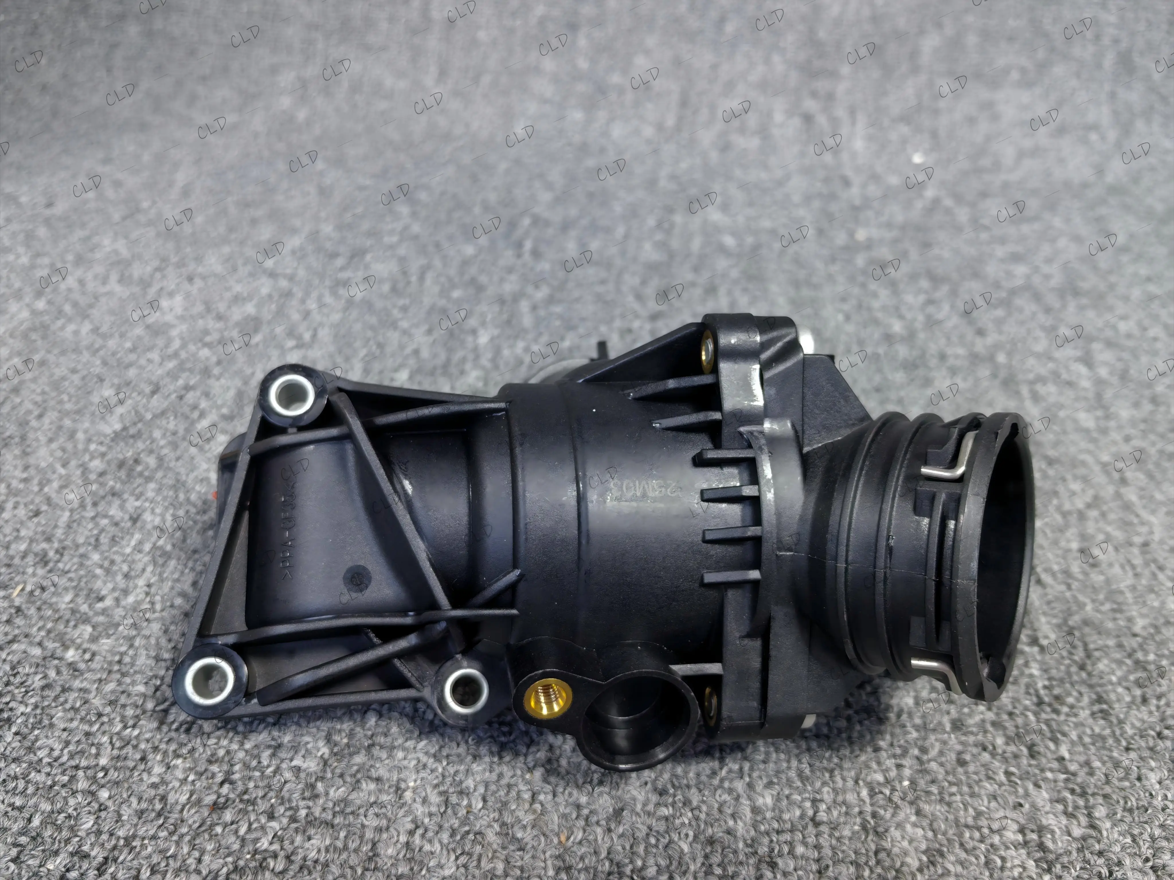A2762000315 Engine Coolant Thermostat 2762000315 For Mercedes-Benz AMG GLC43 15-20