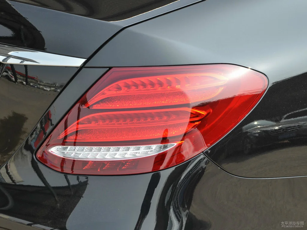High Quality A2139067700 Car Lighting System Assembled Tail Light for W213 Model A5 6000k Color Temperature