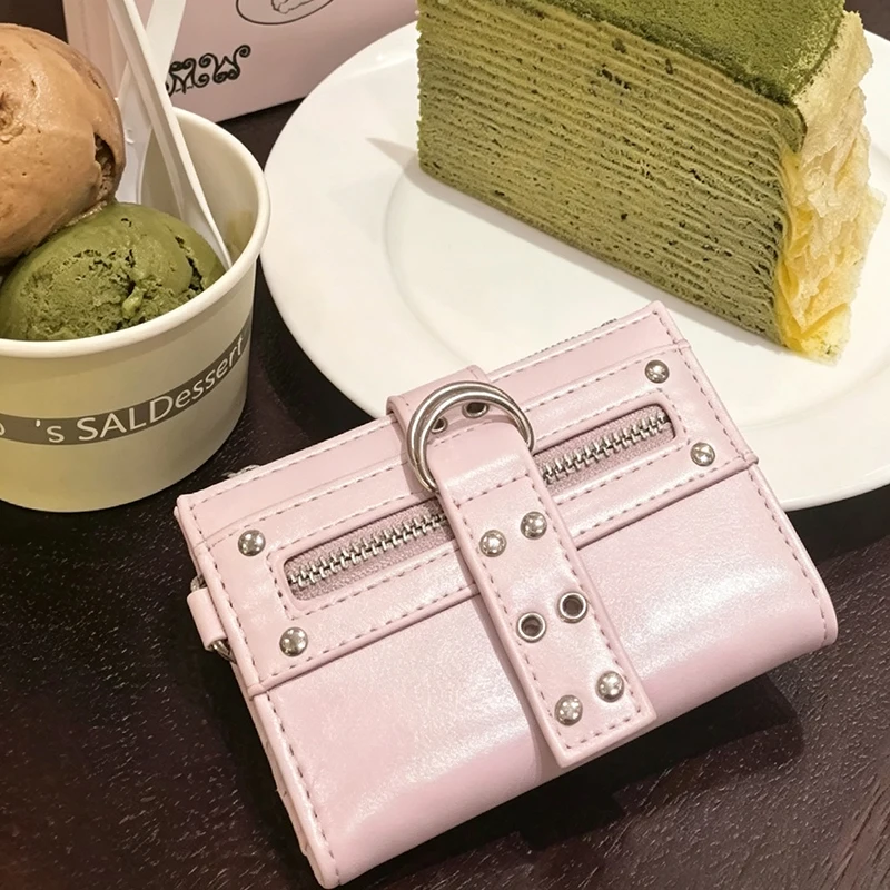 Modische koreanische Y2k-Leder-Geldbörse mit Nietenverzierung, Kartenhalter, einfache einfarbige Geldbörse mit Reißverschluss, multifunktionale Aufbewahrungstasche für Damen. – Detail 13