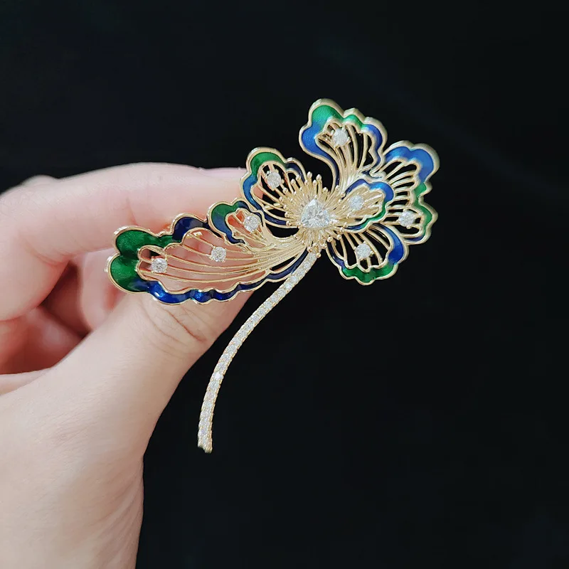 Classic Jewelry brooches for women Vintage Court style Crystal Enamel luxury brooch Elegant Flower Auspicious Cloud broche