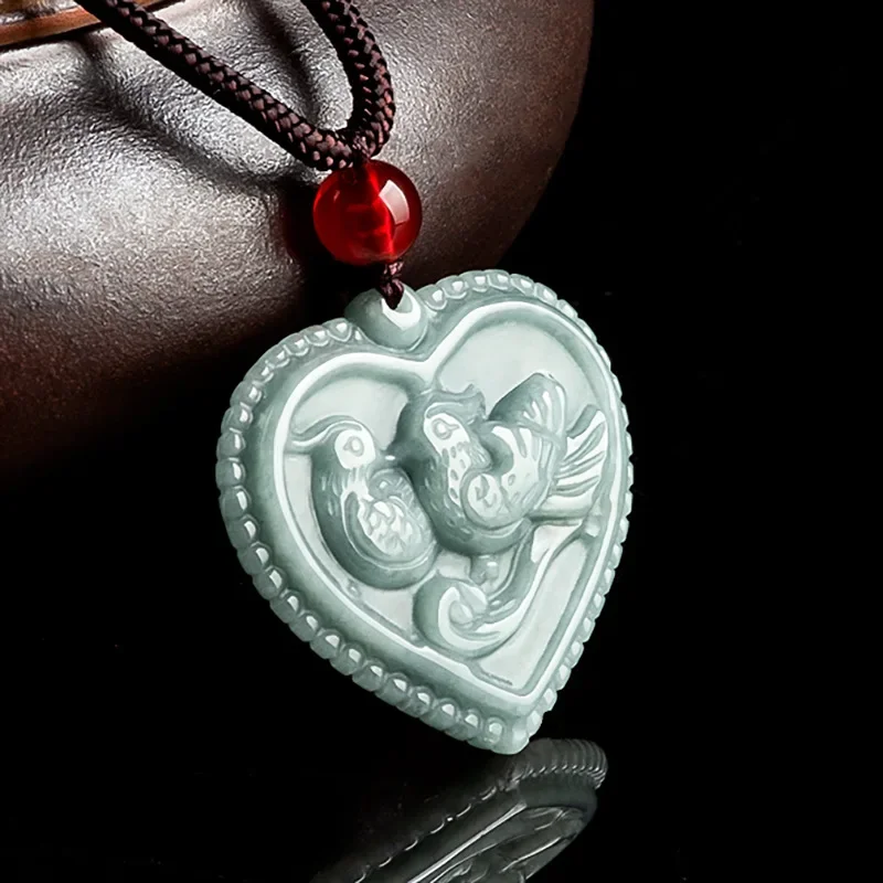 Natural A Cargo Emerald Handmade Carved Love Pendant Fashion Boutique Jewelry Couple Folding Jade Neck Chain