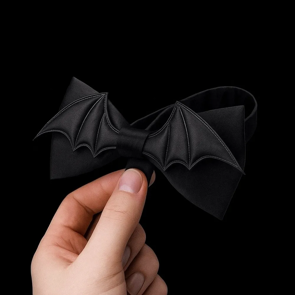 

Classic PU Leather Halloween Cravat Black Soft Bat Bow Tie Creative Adjustable Men Necktie Cosplay