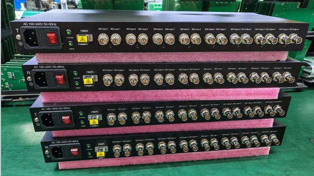 4 channels 12g sdi 4K 60HZ video in and out signal Pathological code 10 km fiber optic converter  transmitter receiver  extender
