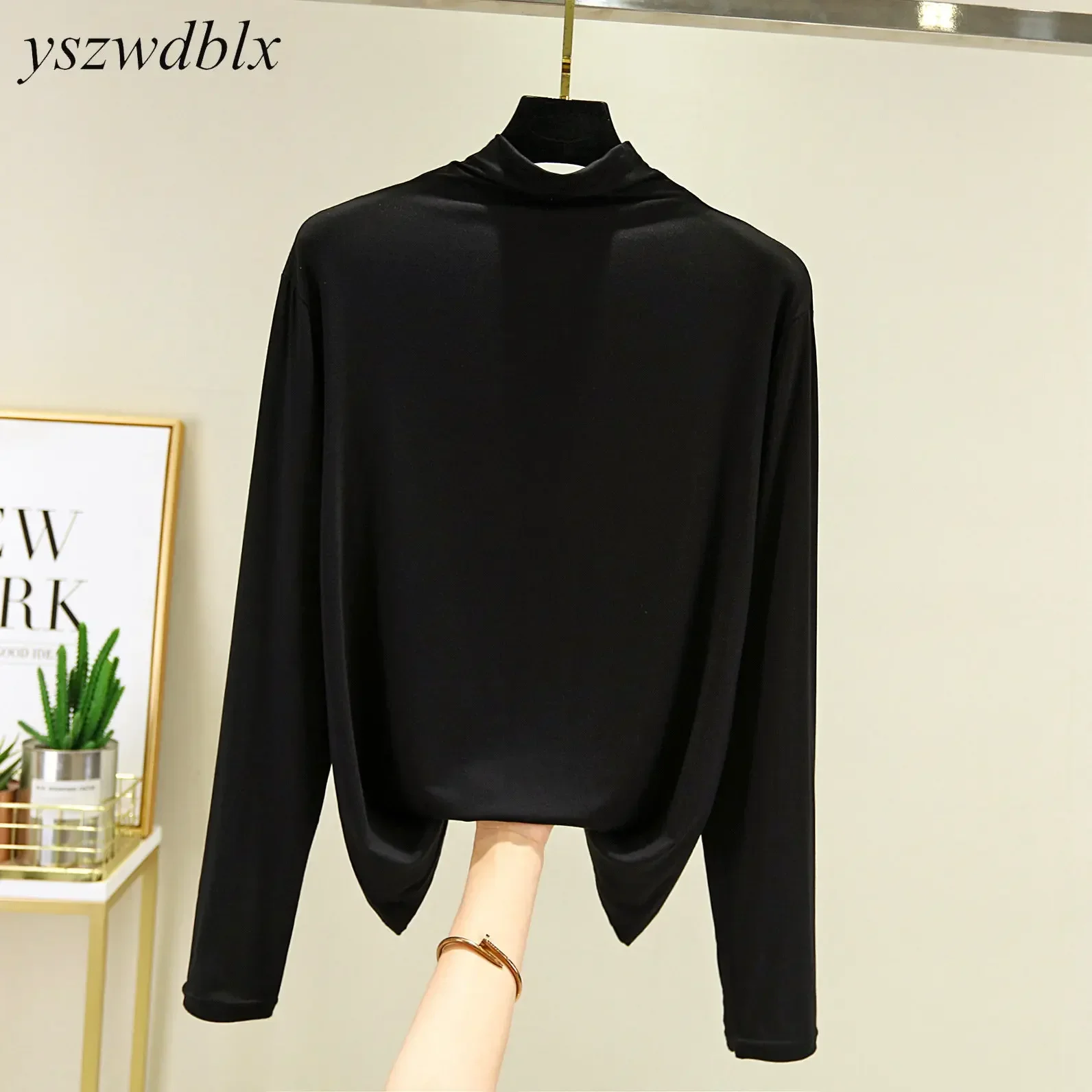 T-shirts Women Long Sleeve Turtleneck Autumn Winter Korean Fashion Soft Solid Casual Womens Top Spring Warm Bottoming Shirt 2024