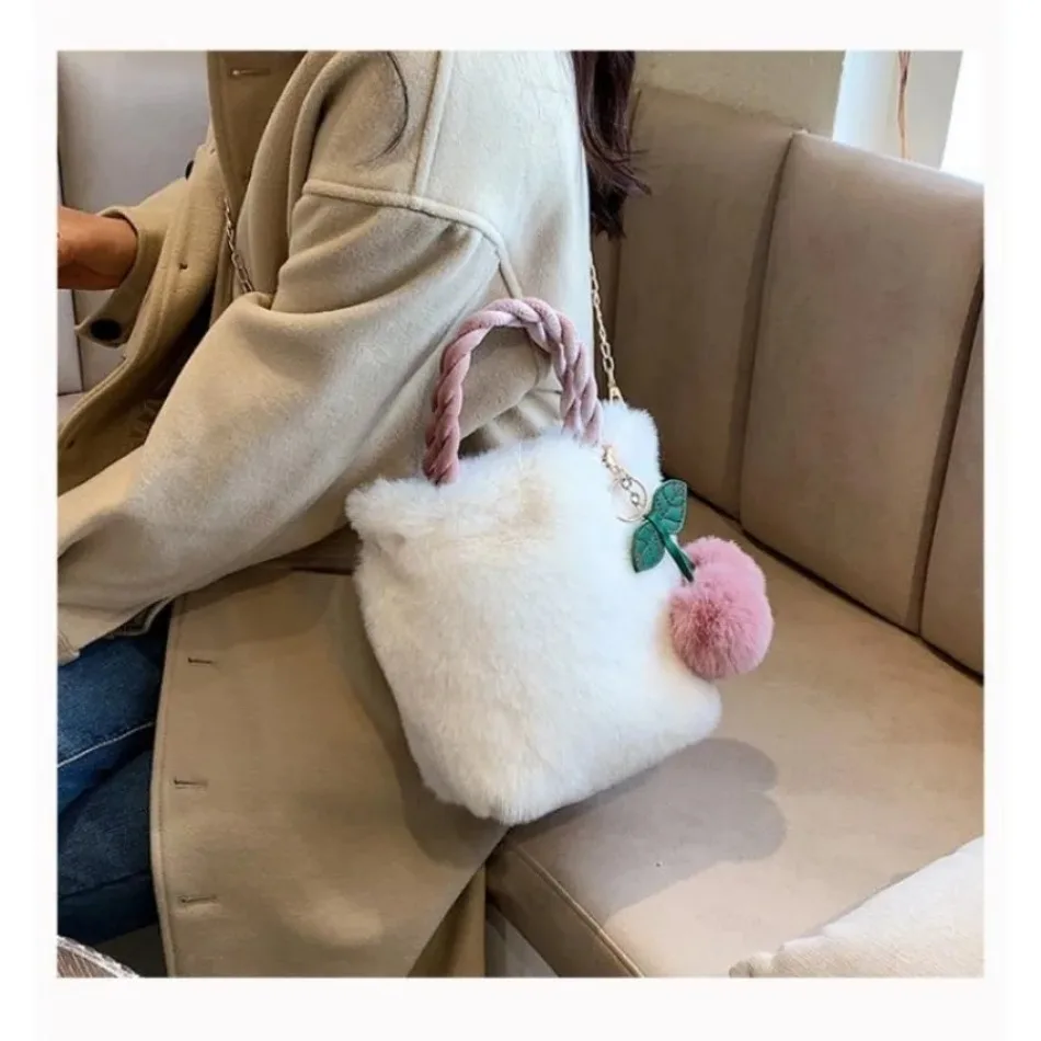 

NEW 1 Pcs Fashion Small Furry Handbags for Women Bag Plush Tote Bag Clutch Bolso Mujer Purses Wholesale Cute Purse