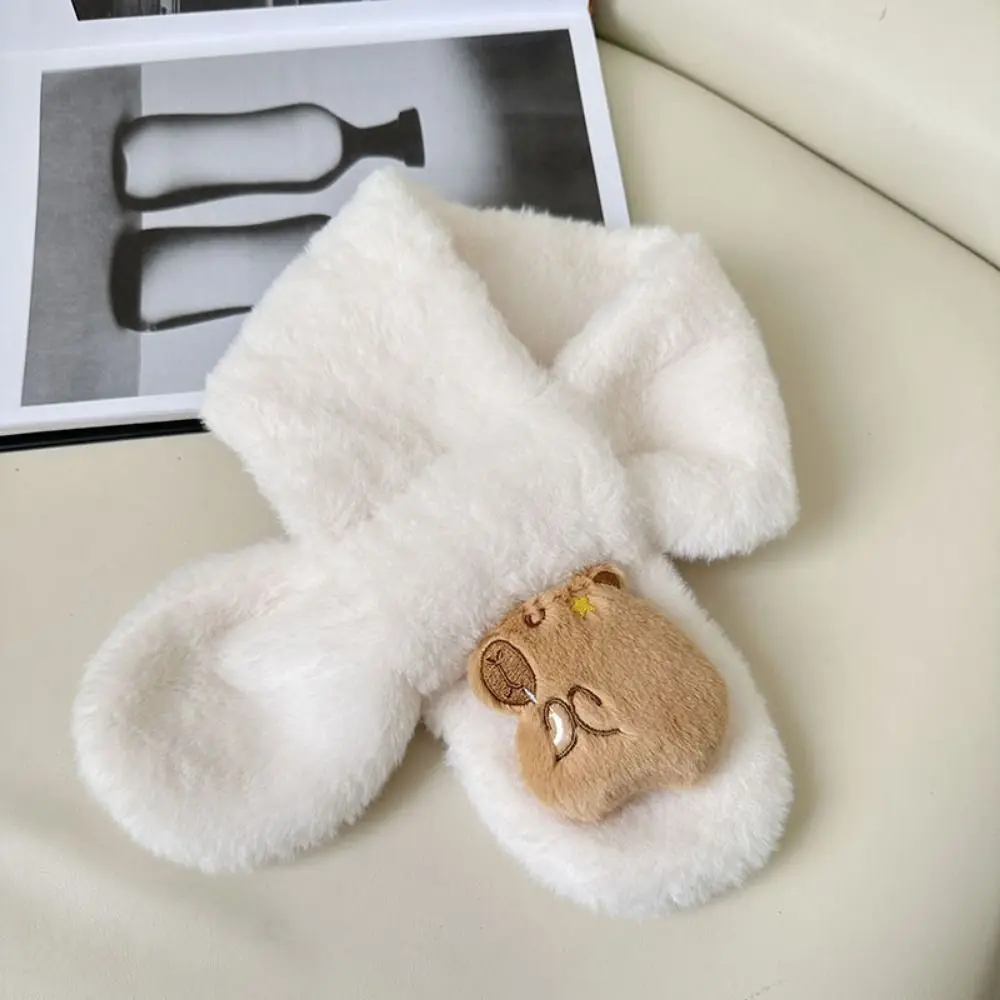 Рисунок 2 - плюшевый шарф Kawaii Kapibala в форме капибалы