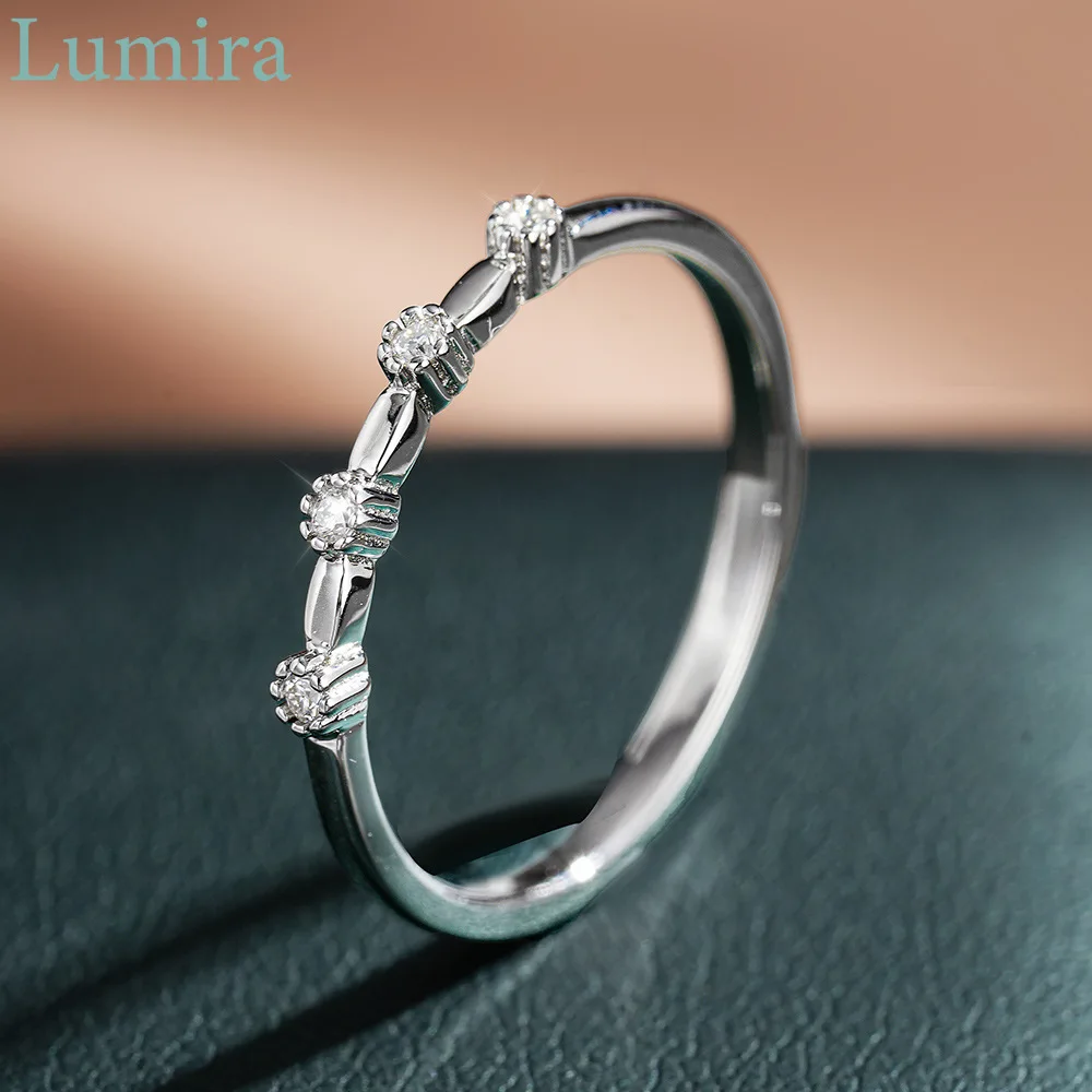 

Lumira Hip-Hop Four Diamonds in A Row Platinum PT950 Ring for Women 0.4 Ct Moissanite Rings Fashion Wedding Party Charm Jewelry