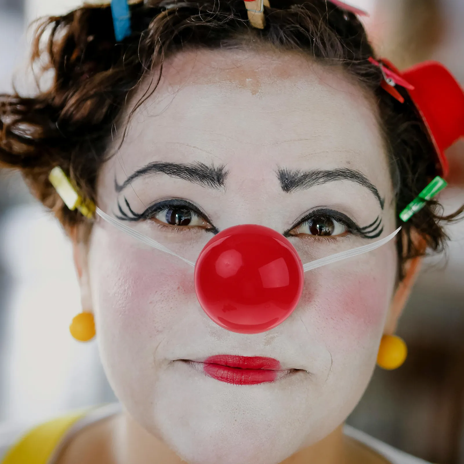 

10Pcs Red Clown Nose Lightweight Plastic Halloween Cosplay Party Clown Costume Prop LED Light Funny Party Favor