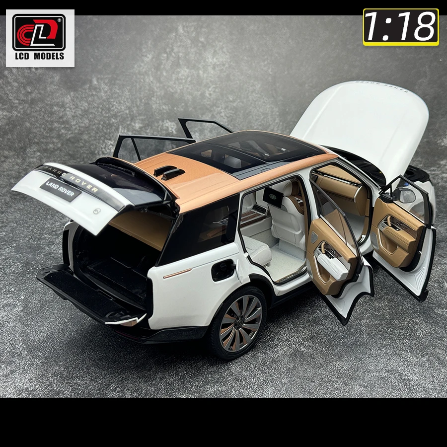 LCD 1/18 scale new 2022 for Range Rover SV SUV Metal static decoration Holiday gift collection for friends