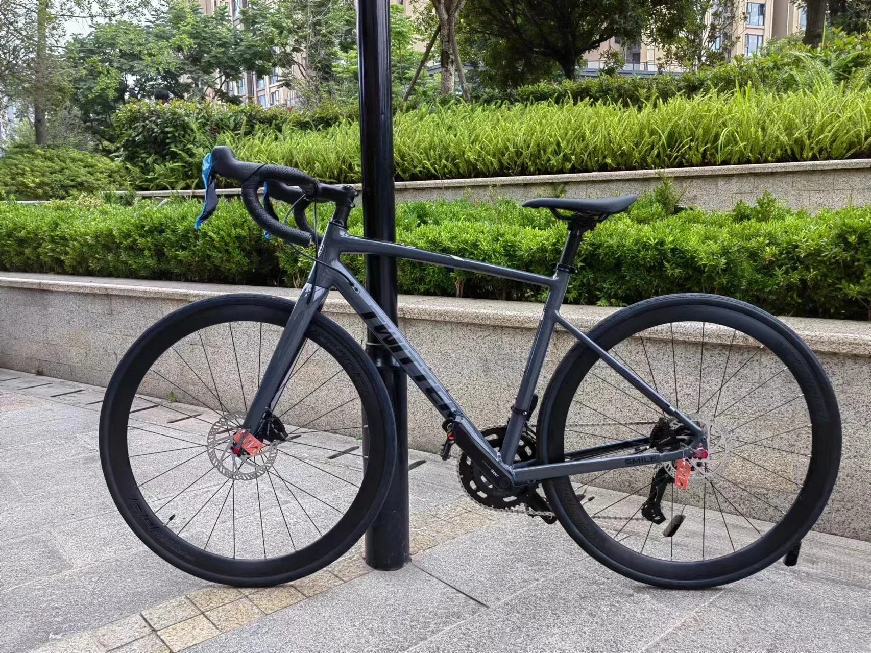 2024 TWITTER Hot Selling WheelTop EDS TX-24S Electronic Variable Speed Lightweight Aluminum Alloy Road Bike Hydraulic Disc Brake