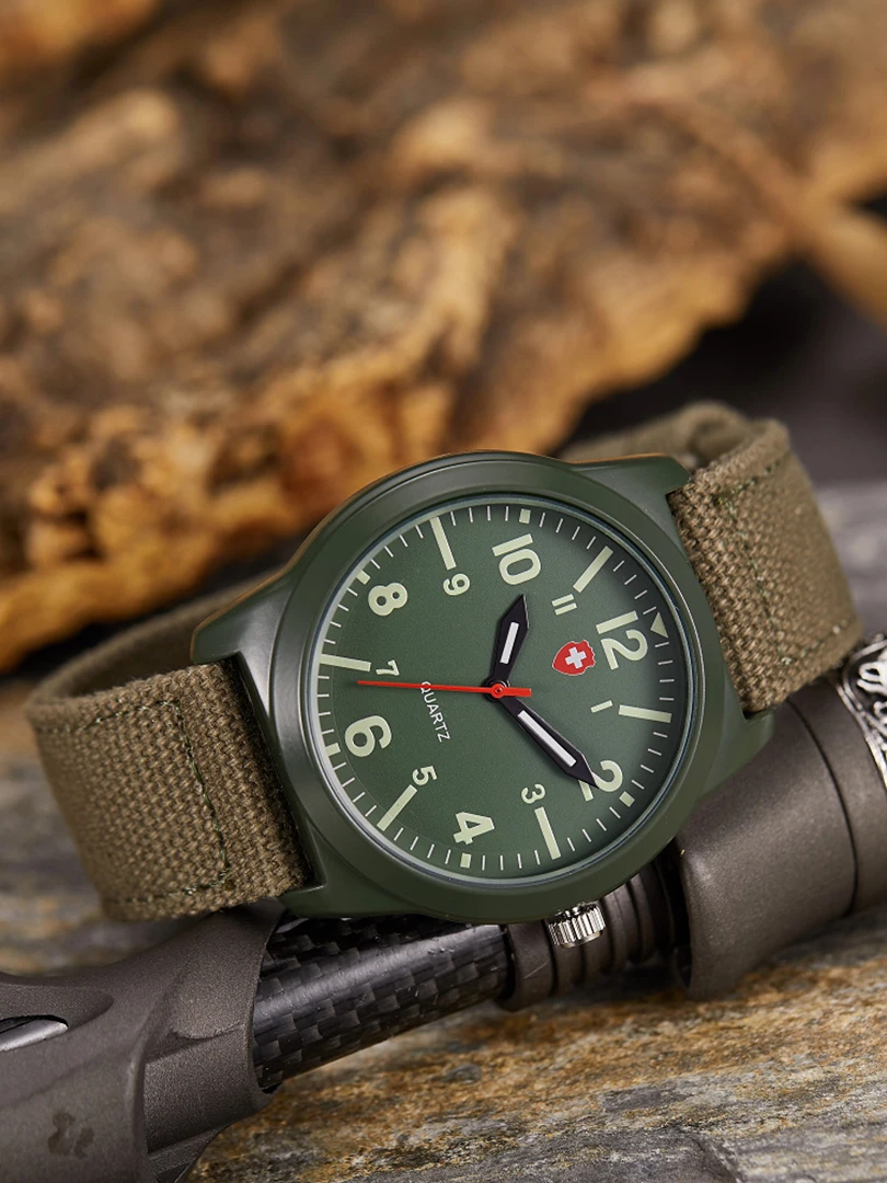 Sports Watch for Men Easy Read Dial Couple Simple Military Sports Quartz Reloj Canvas Strap Male Wristwatch Army Green Man Clock