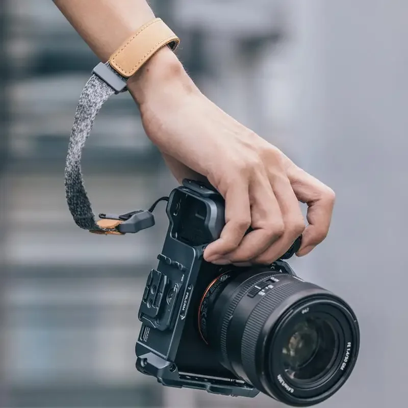 FALCAM F22 F38 F50 Quick Release Bottom Plate Camera L Bracket Camera Cage FOR SONY A7CII