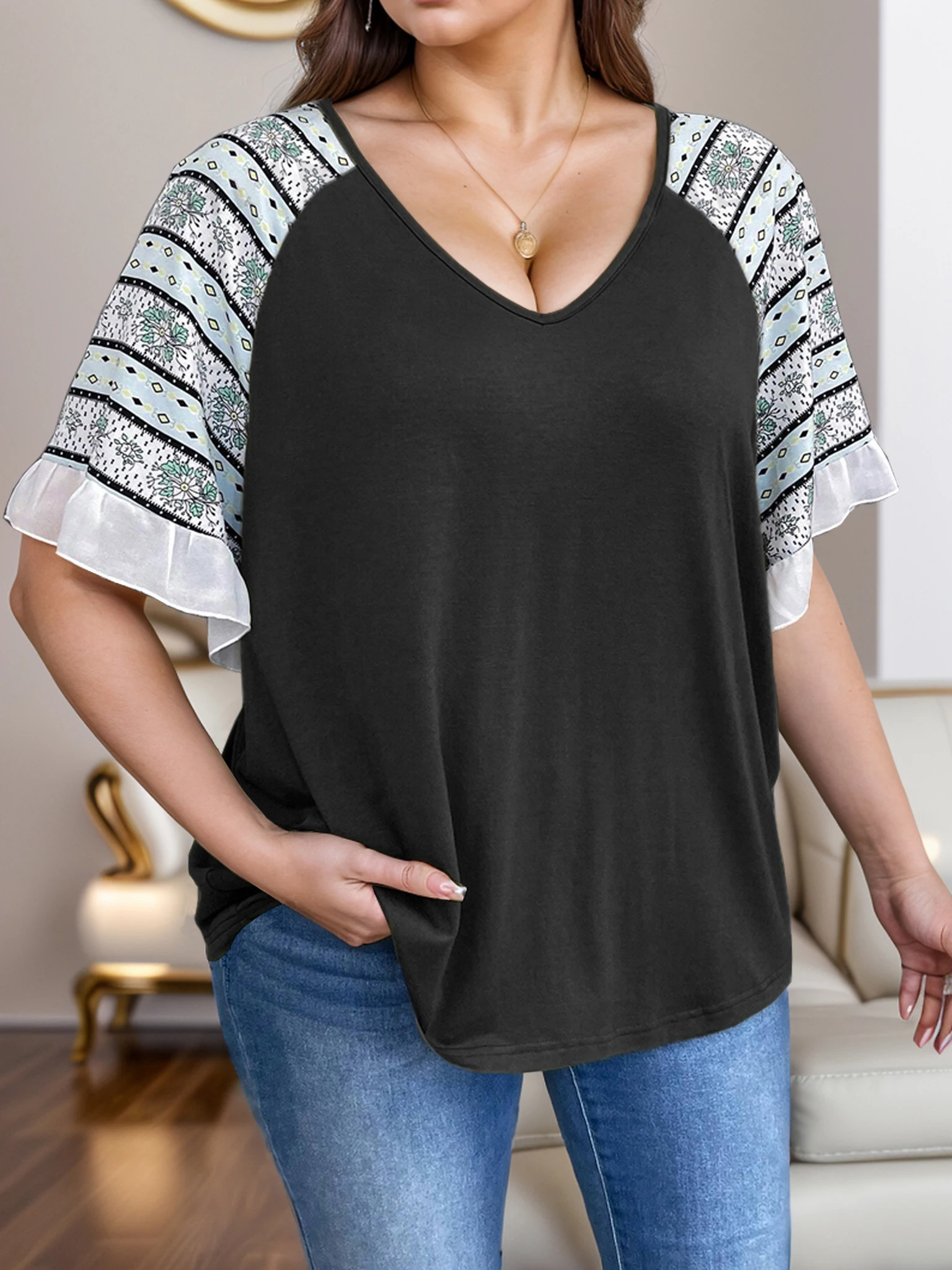 

Plus - Size Women's V - Neck Loose - Fitting Short - Sleeve T - Shirt with Patchwork, Ruffled and Printed Details