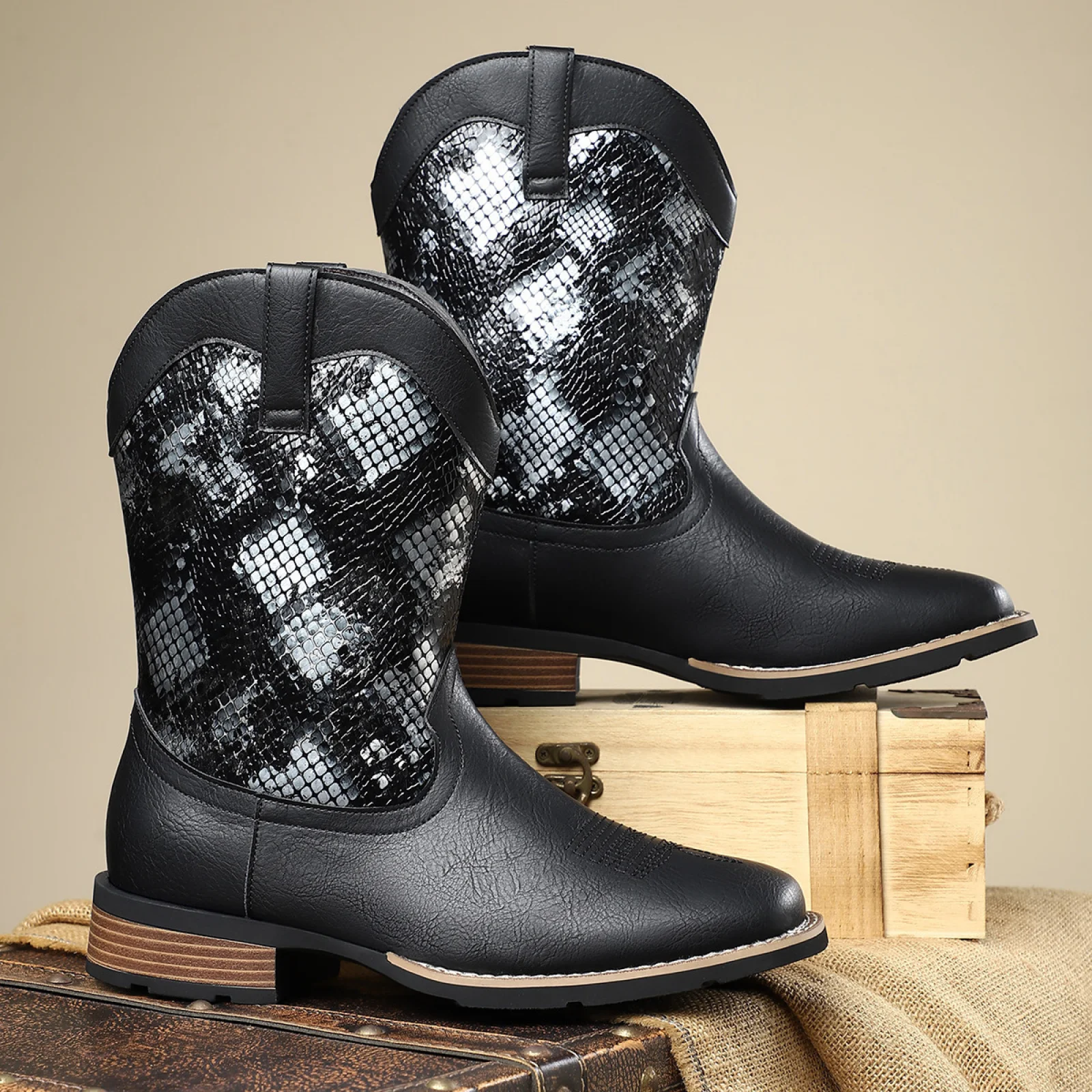 

Western Cowboy Boots British Men's Pointed-Toe Knight Boots Low-Heel Retro Medieval Patterned Calf Boots Casual Workwear Shoes