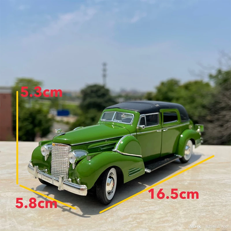 1:32 Scale Cadillac Classic Car Simulation Alloy Model Static Display Collectible Toy Gift Decration Souvenir Decration