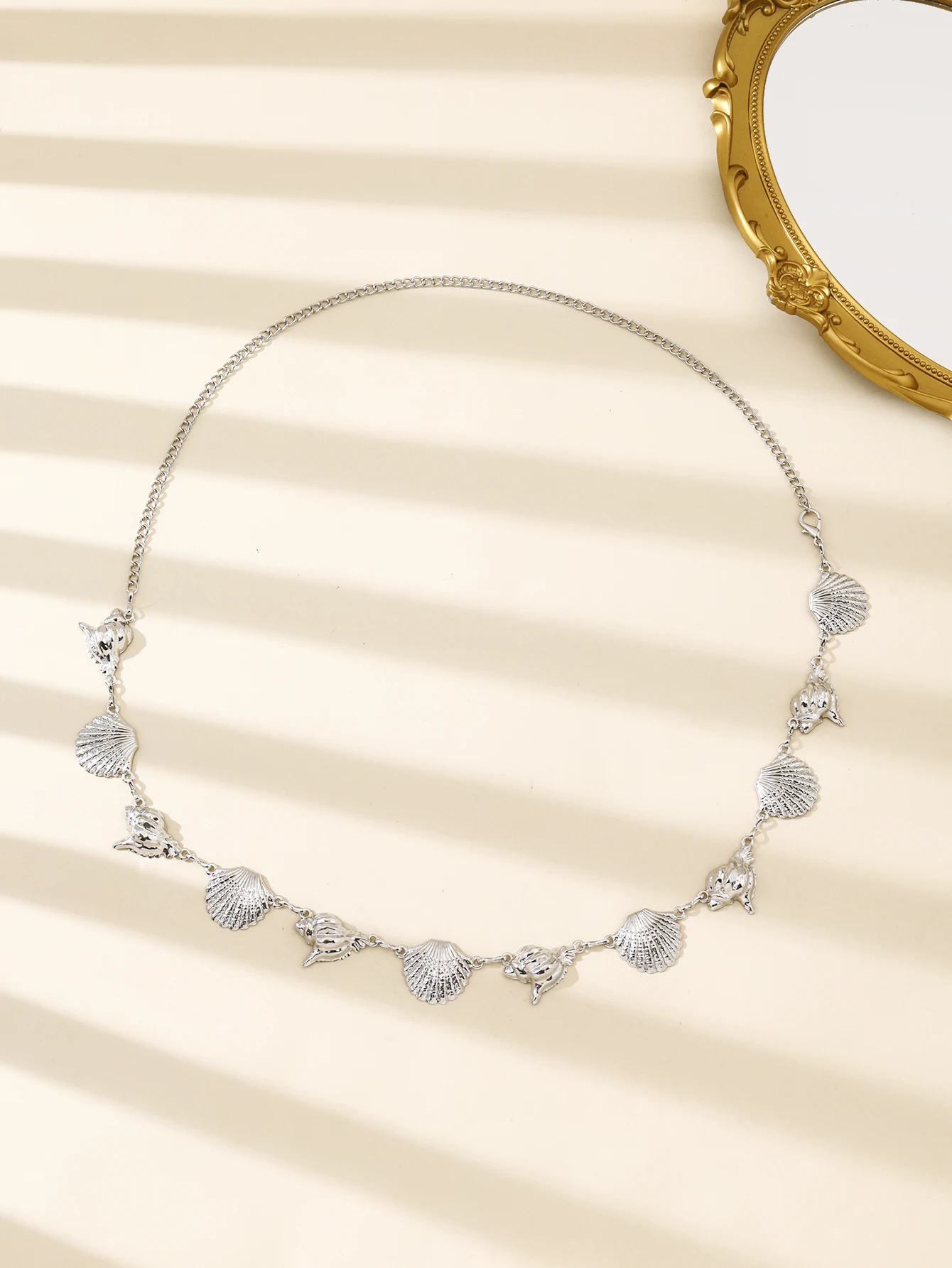 حزام بوهيمي على شكل صدفة فضية على شكل صدفة عصرية للسيدات مناسب لحفلات الزفاف الخارجية هدية للأصدقاء والأشقاء