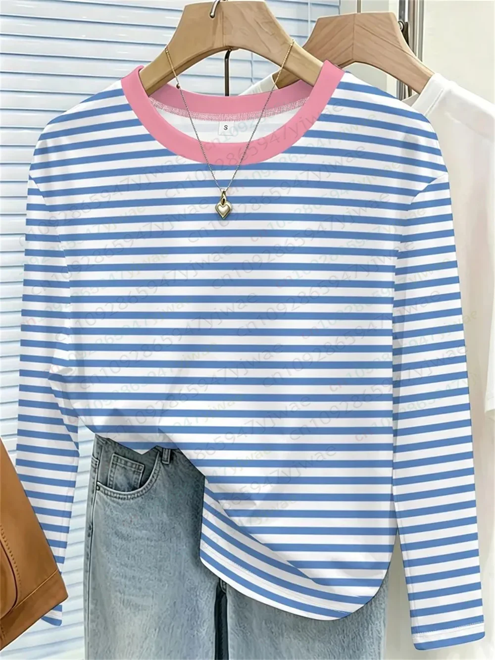 Herbstliches Damen-T-Shirt mit Herzmuster und Schleife, gestreift, lässig, langärmelig, Rundhalsausschnitt, locker geschnitten, atmungsaktiv, hochwertiges, vielseitiges T-Shirt – Detail 5