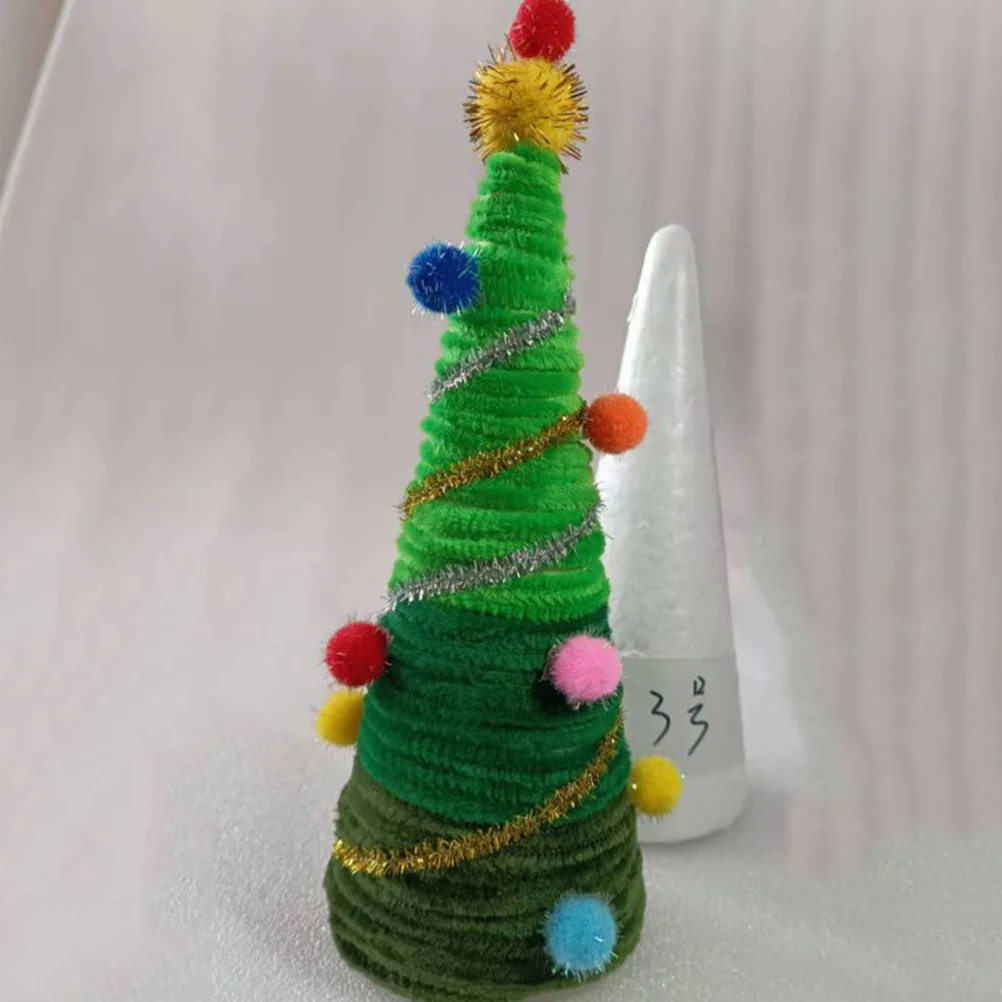 Gli ornamenti del giocattolo della schiuma del cono dell'albero del polistirolo decorano i prodotti in scatola del materiale fai da te di Natale