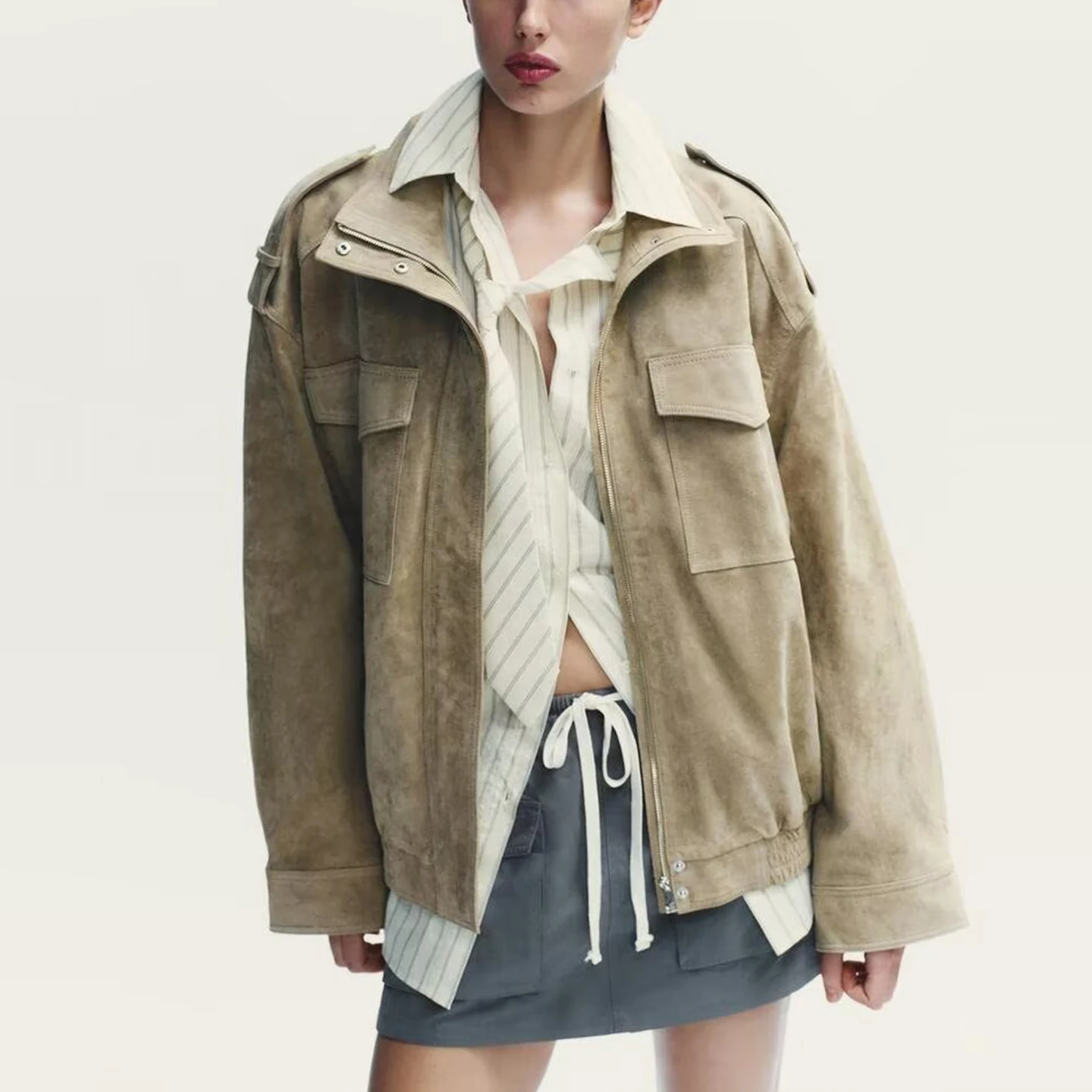 سترة من الجلد المخملي للنساء لخريف 2025 ملابس خارجية عصرية عالية الجودة معطف مناسب من ماركة Z #2