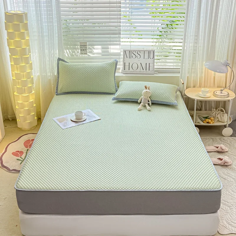 Ice Bean Cooling Fitted Sheet for Summer Breathable Mattress Protector Cover with Deep Pocket Solid Color Ice Silk Bed Cover Set