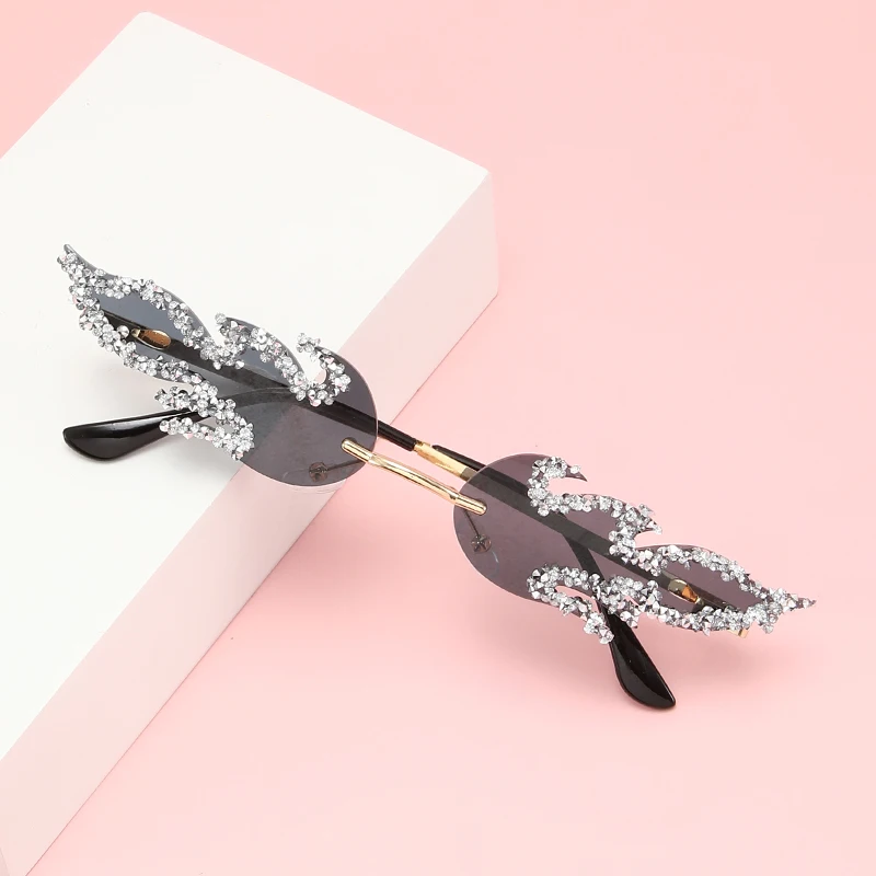 1 pair of street rimless Flame diamond-encrusted glasses Ladies sunglasses Festive celebration party glasses