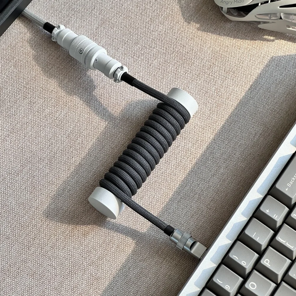 UNKNOWN ERROR Z65 Coiled Keyboard Cable Two-Section Aviation Plug 8K Portable Magnetic Keyboard Data Cable Gaming Accessories