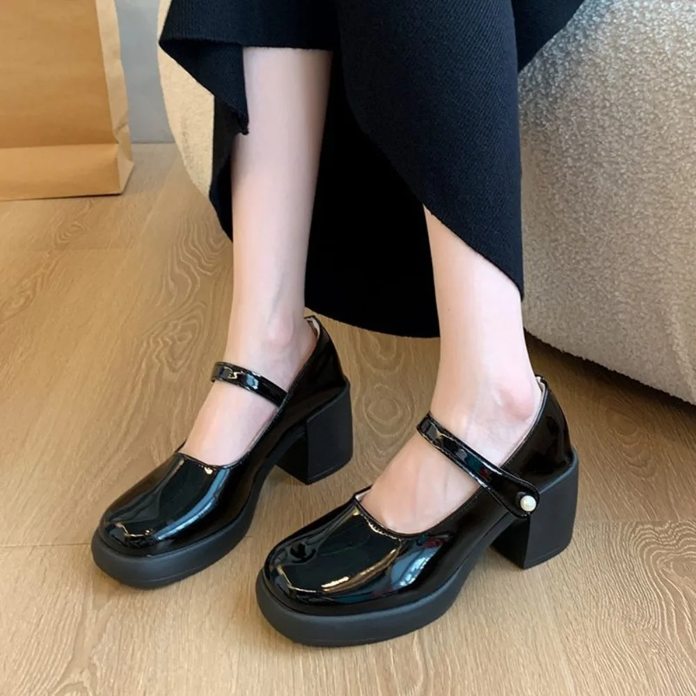 Chic punta quadrata scarpe con tacco alto fibbia alla caviglia scarpe Lolita con tacco in pelle solida décolleté con plateau JK scarpe Mary Jane donna