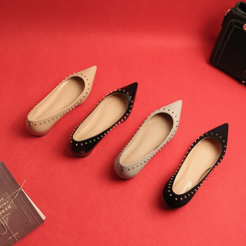 New style rivet women's shoes Pointed flat shoes Fashion shopping rivet shoes Red single shoes