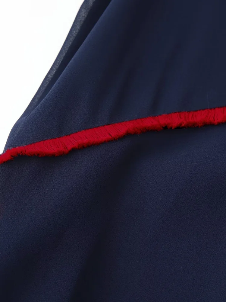 เดรสยาวผ้าชีฟองสำหรับผู้หญิง คอทรงโอ แขนกุด แต่งผ้าต่อลายตัดกัน ประดับพู่ห้อย ด้านหลังเปลือย ชายกระโปรงระบาย  ชุดเซ็กซี่สำหรับฤดูร้อน