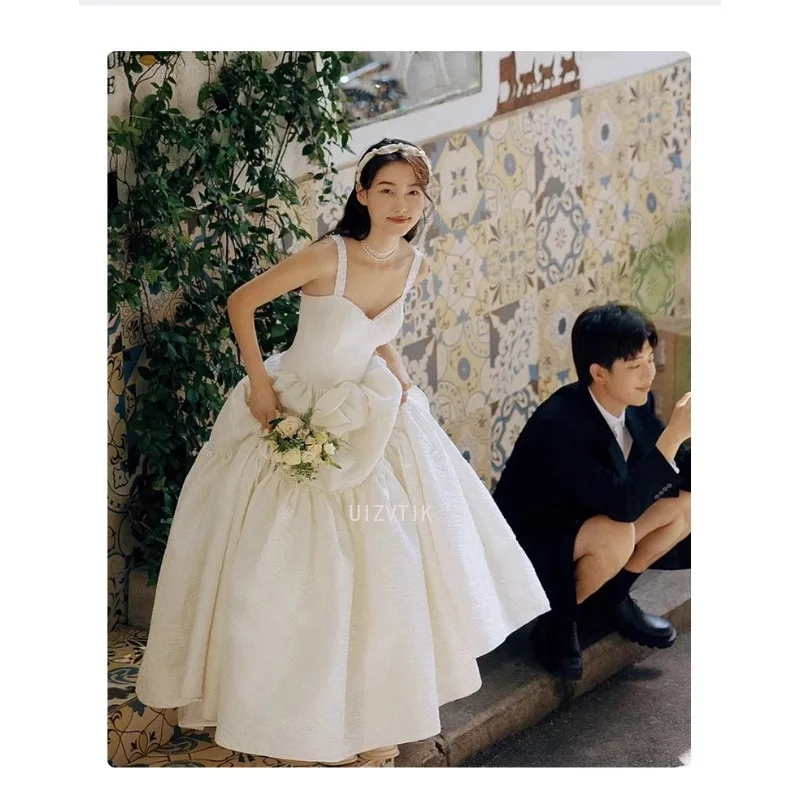 가벼운 웨딩 드레스 간단한 한국 스파게티 스트랩 보우 v 넥 사진 촬영 드레스 흰색 민소매 긴 Dridal 드레스 2025