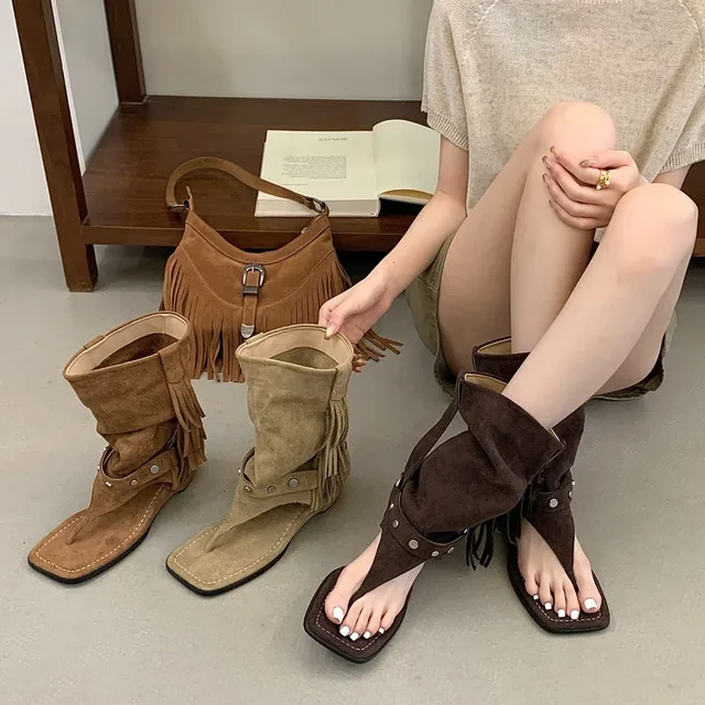 Botines de media pantorrilla holgados con flecos y punta cuadrada mujer