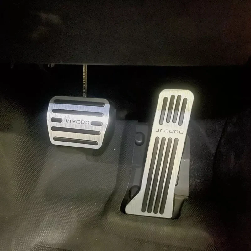 Für Jaecoo 5 6 7 J5 J6 J7 PHEV 2025 2026 Gaspedal-Bremspedal-Abdeckung Auto-Innenraum Metall Rutschfeste Fußpedalauflage Zubehör – Detail 3