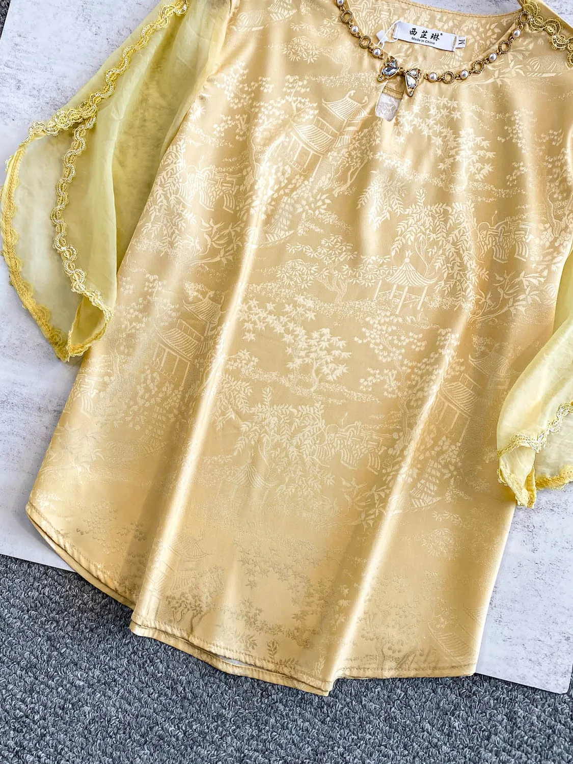 تي شيرت ريترو كورت Sle مستدير Ne تي شيرت نسائي عالي الجودة من الساتان المطرز المرقعة Me خمسة أرباع Sve Top Ele Feeling