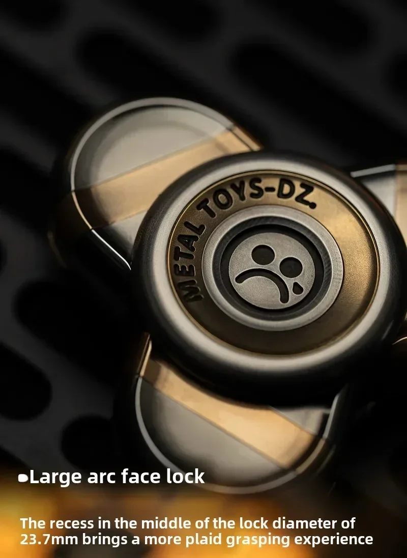 Giocattoli in metallo Dz.Trefoil Fingertip Gyro Materiale metallico Decompressione Tecnologia nera Giocattoli EDC
