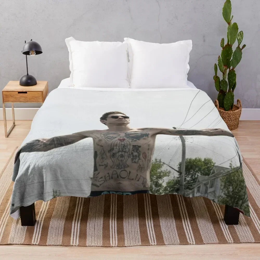 

pete davidson king of staten island Throw Blanket Decorative Sofas wednesday Blankets