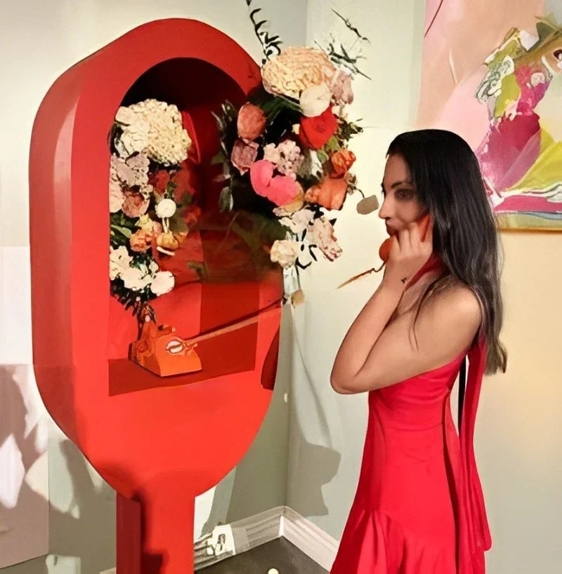 

Vintage Outdoor Party Decor Props Phone Booth Stand Red White Telephone Box Case Stands for Wedding Events Decoration